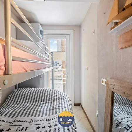 Lejlighed Modern 2-bedroom Near & Center T138