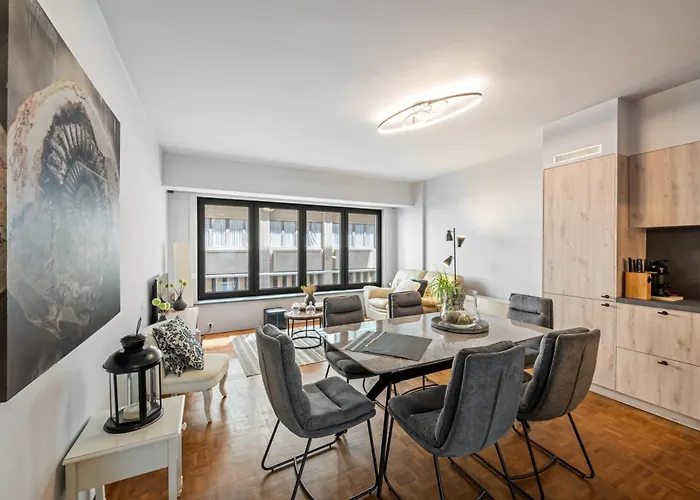 Modern 2-bedroom Near & Center T138 * Ostend