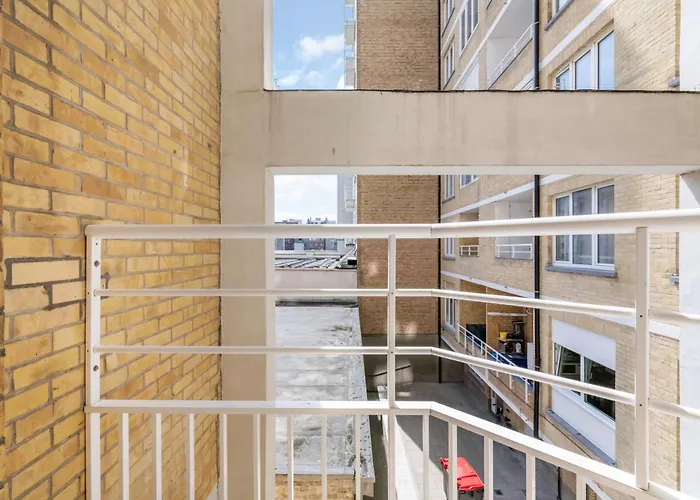 Modern 2-bedroom Near & Center T138 Apartamento *